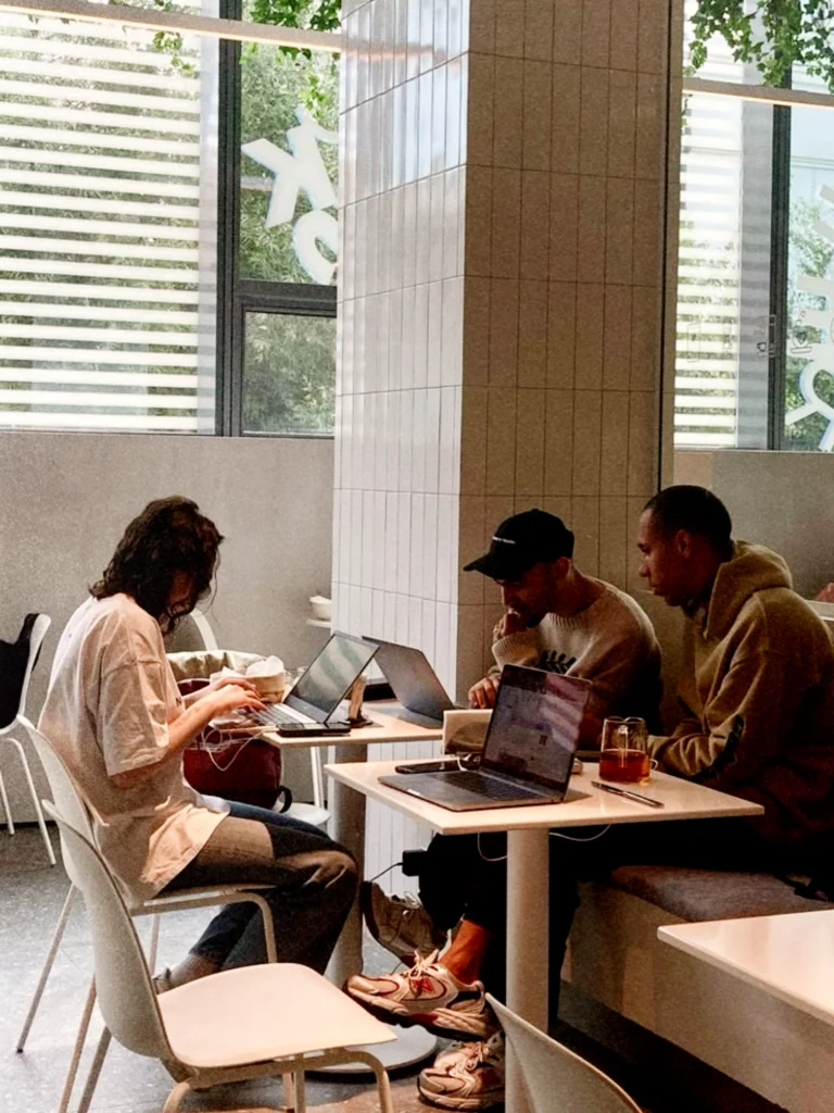 6 трендов 2026, которые разорвут соцсети и уже меняют твоё состояние